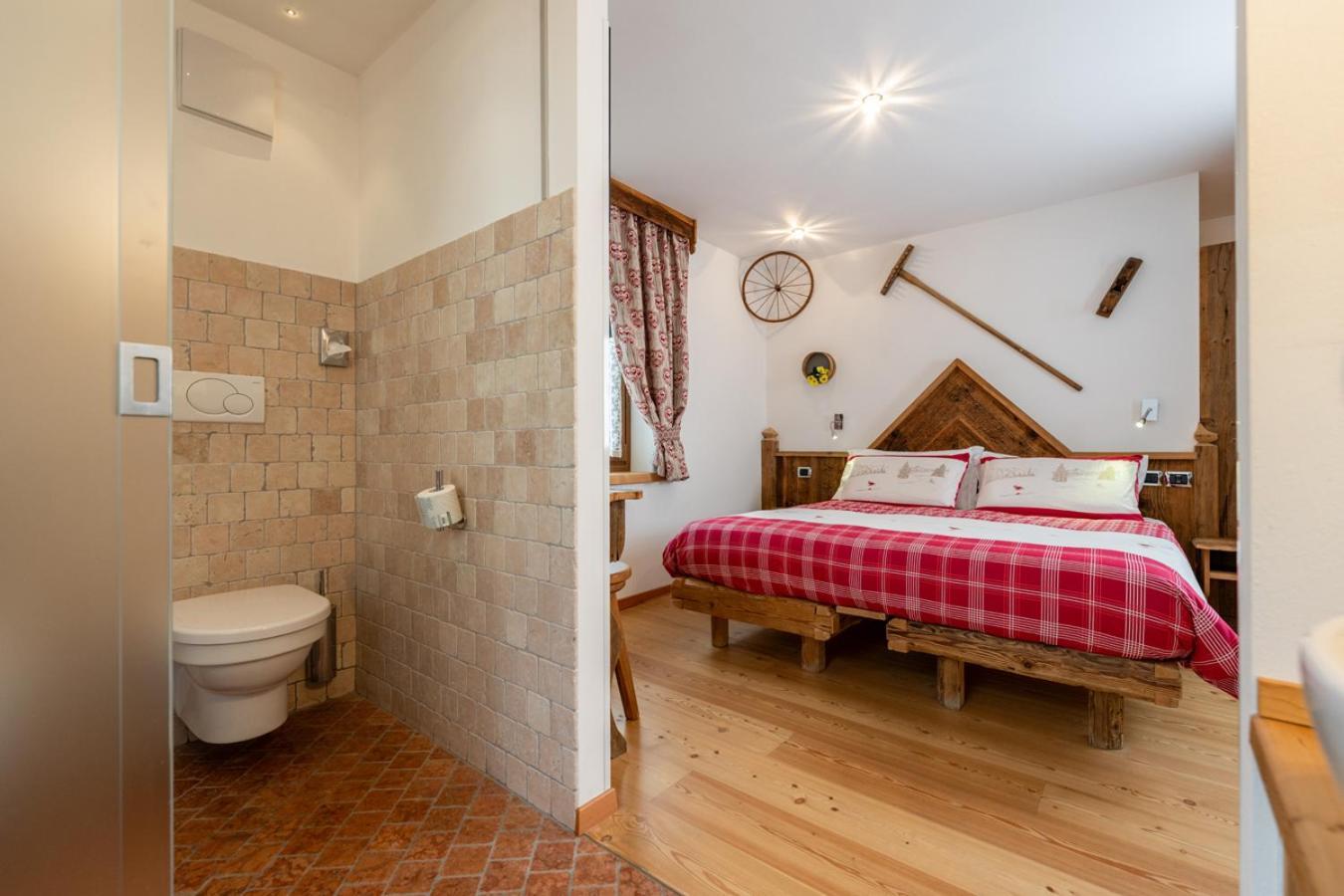 Hotel Garni Ladin Vigo di Fassa Exteriér fotografie